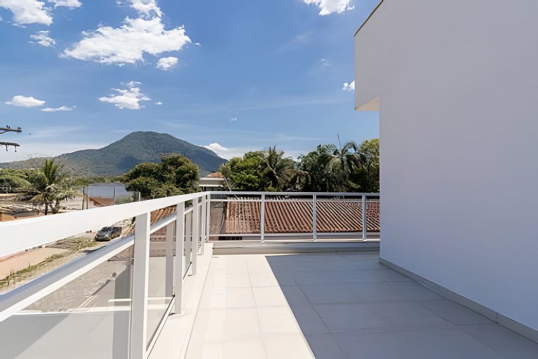 Condomínio gostoso em Peruibe - piscina e garagem