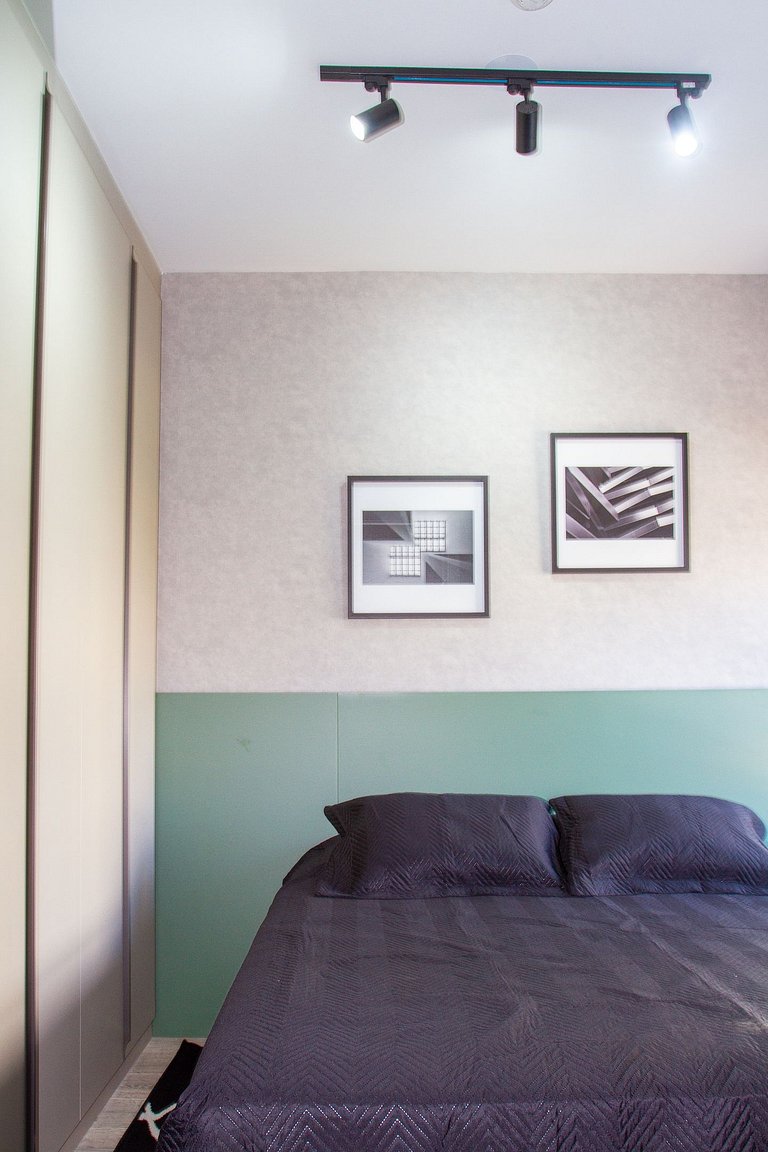 Apt 2 quartos luxuoso no campo belo. Ar e piscina