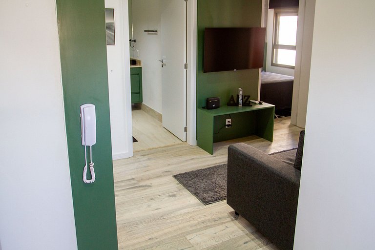 Apt 2 quartos luxuoso no campo belo. Ar e piscina