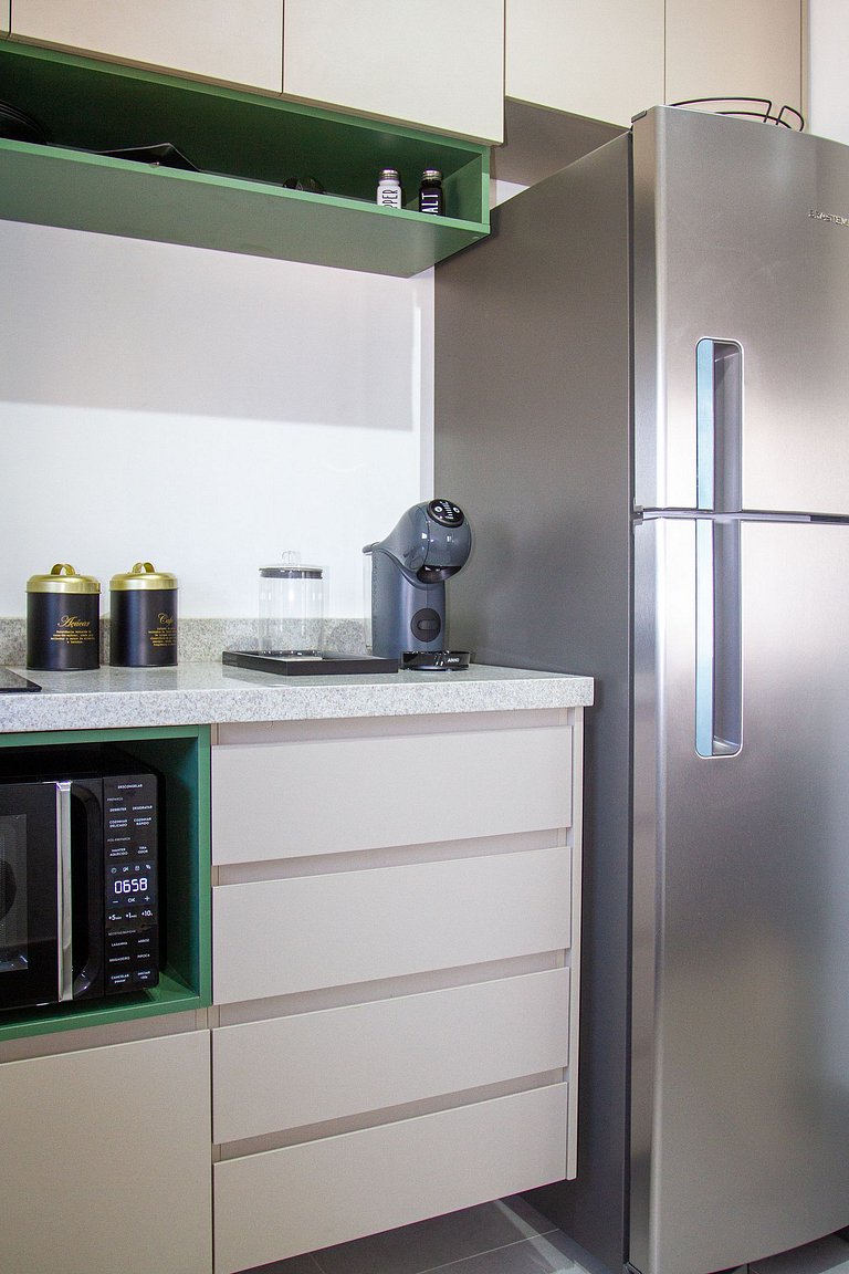 Apt 2 quartos luxuoso no campo belo. Ar e piscina