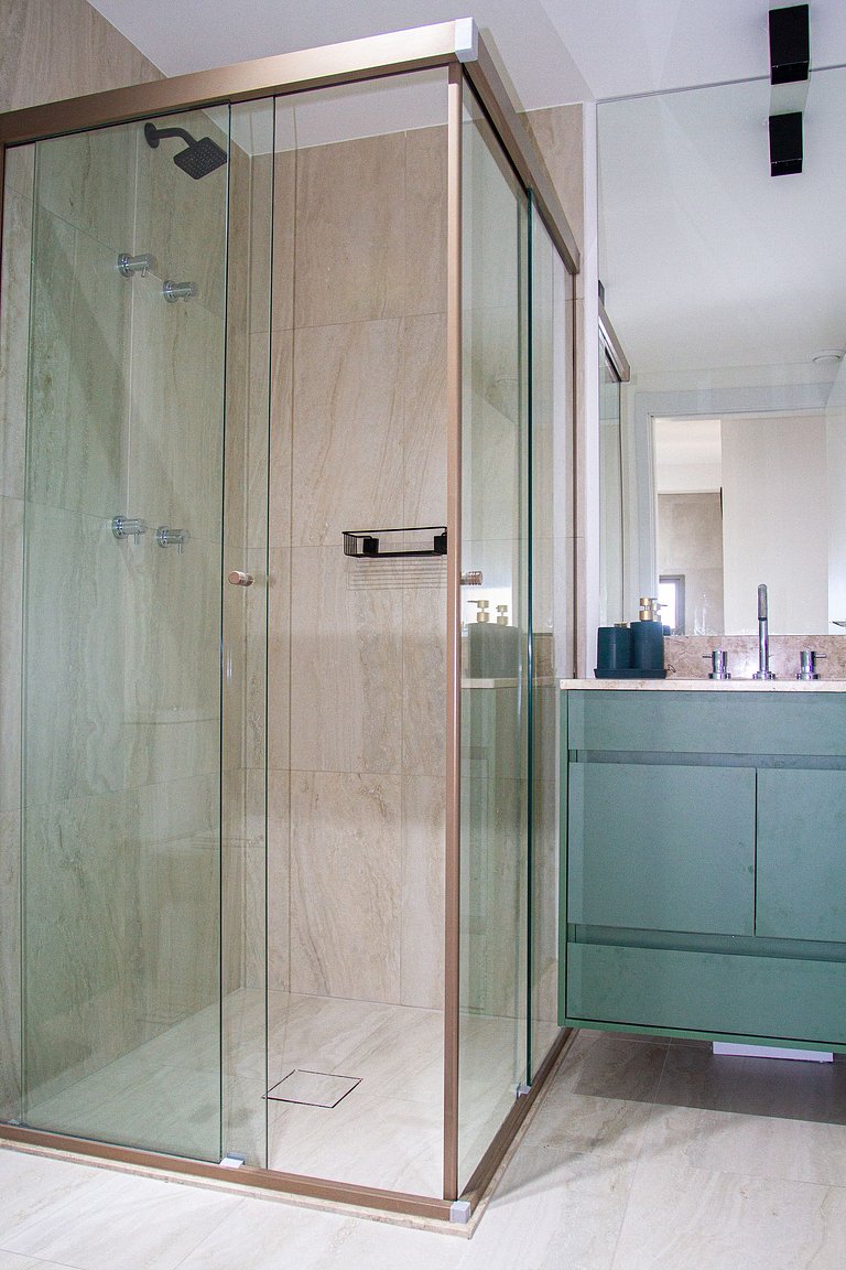 Apt 2 quartos luxuoso no campo belo. Ar e piscina