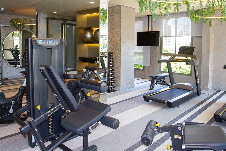 Apt 2 quartos luxuoso no campo belo. Ar e piscina