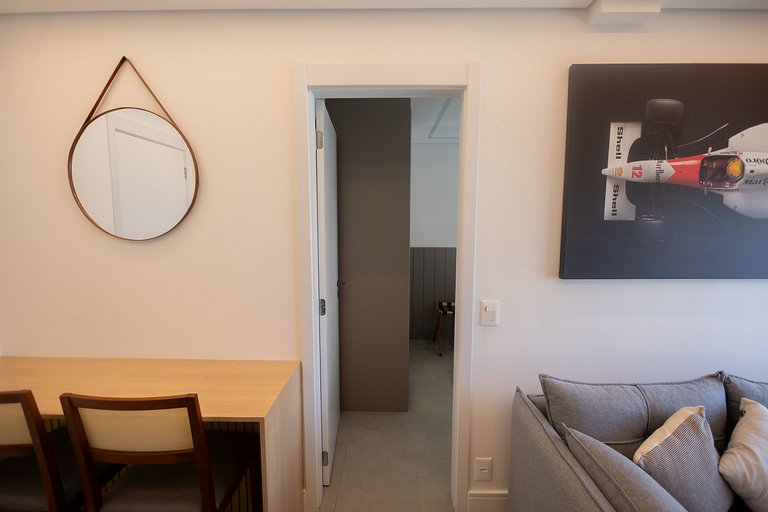 Apto c/ ar, piscina e academia