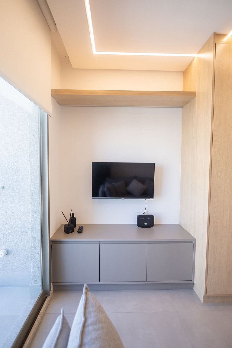 Apto c/ ar, piscina e academia