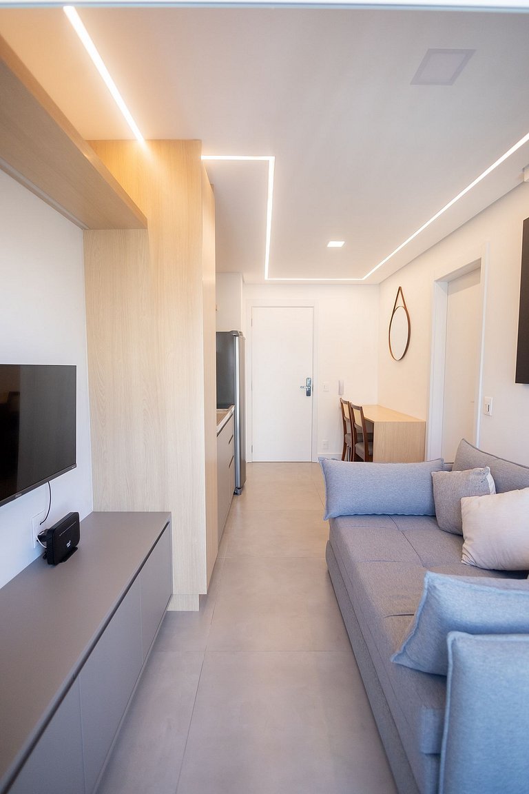 Apto c/ ar, piscina e academia