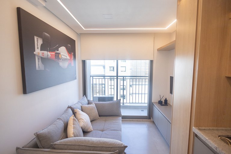 Apto c/ ar, piscina e academia