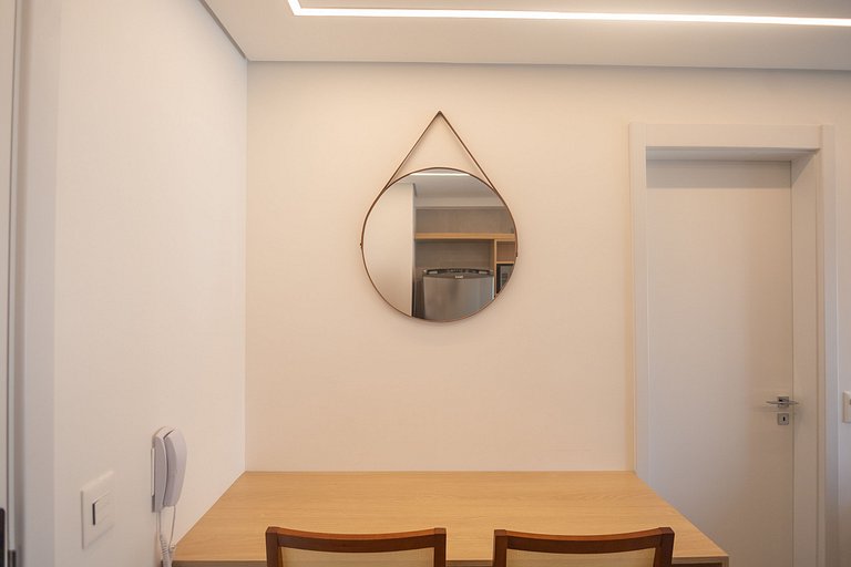 Apto c/ ar, piscina e academia