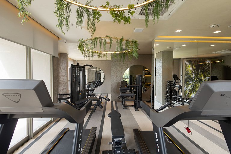 Apto c/ ar, piscina e academia