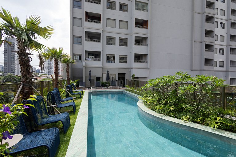 Apto c/ ar, piscina e academia