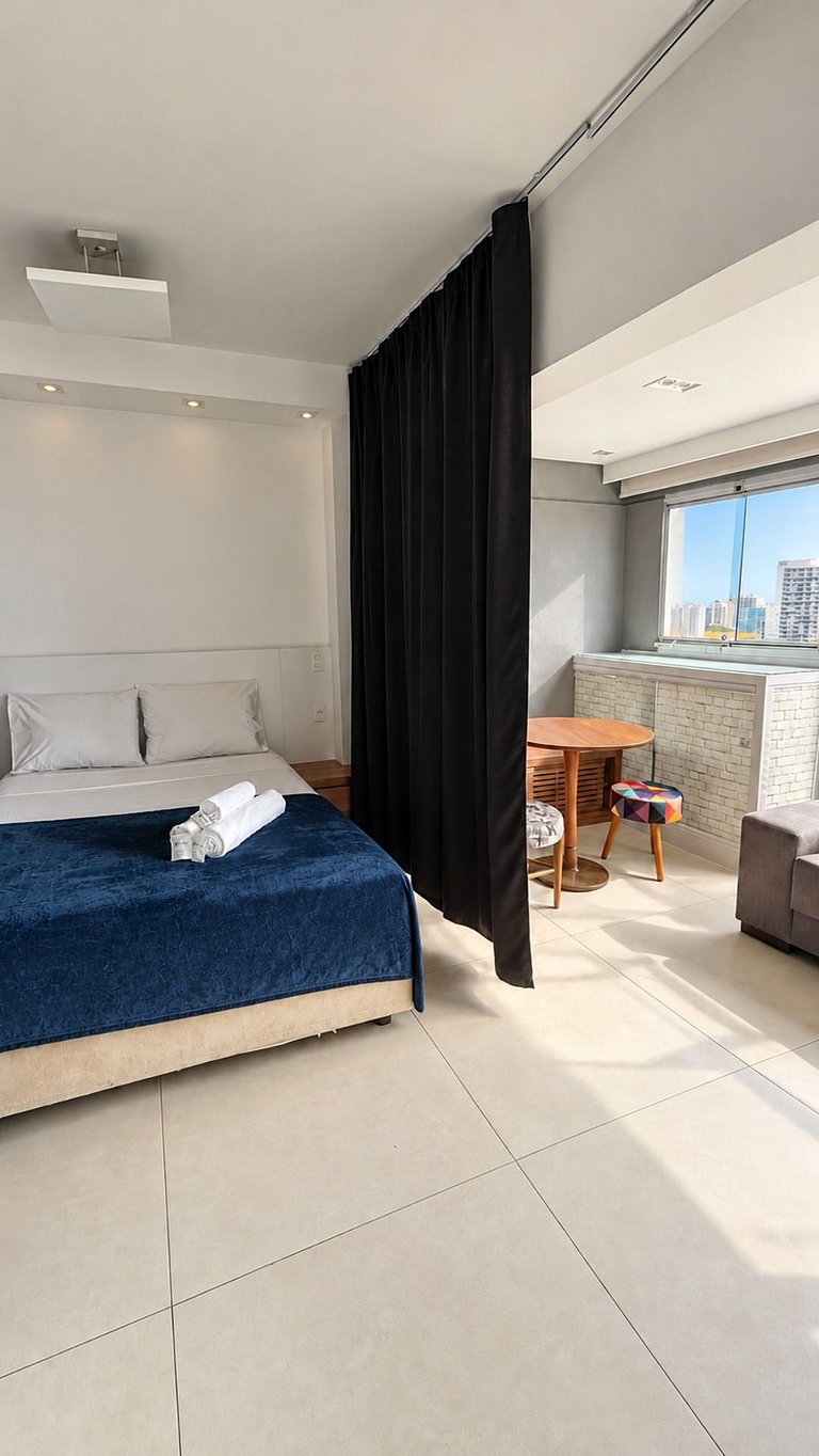 Studio no Brooklin com piscina e academia