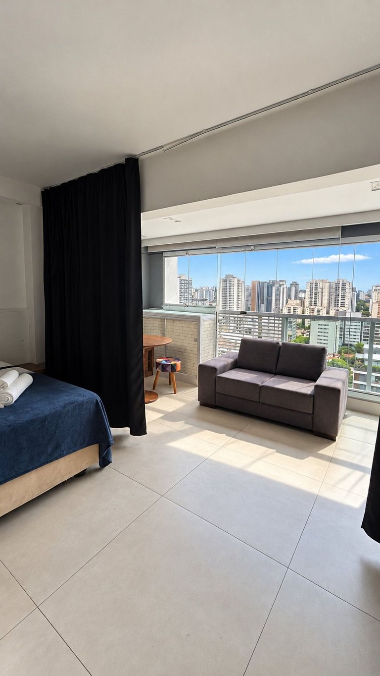 Studio no Brooklin com piscina e academia