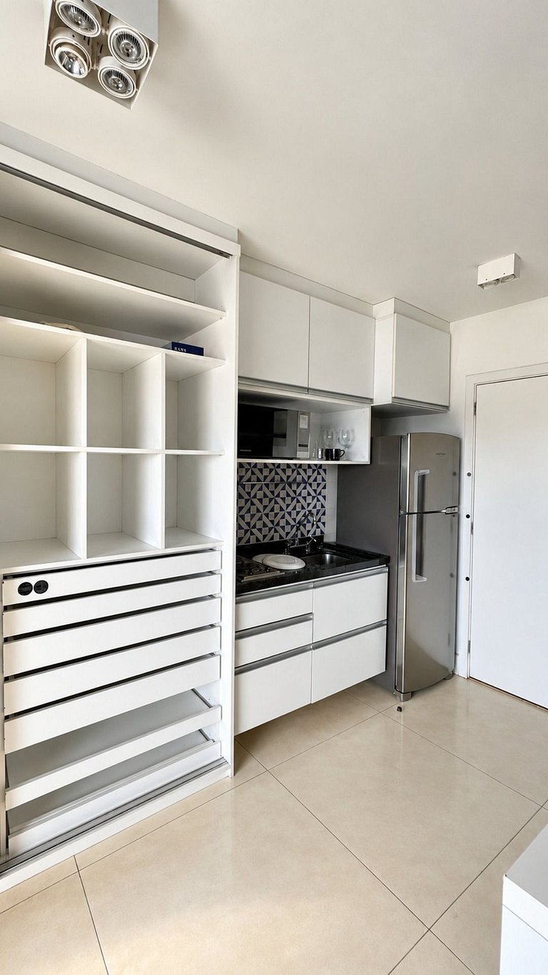 Studio no Brooklin com piscina e academia
