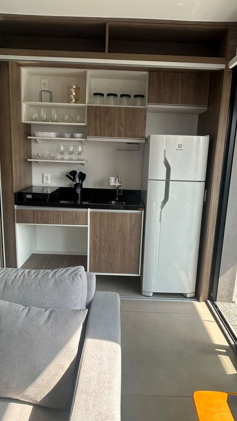 Studio moderno com varanda e vista na Vila Olímpia